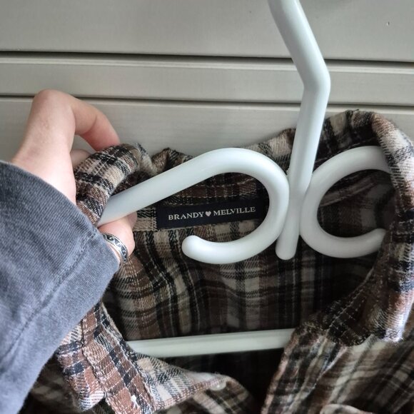 BRANDY MELVILLE SHIRT - Picture 2 of 5